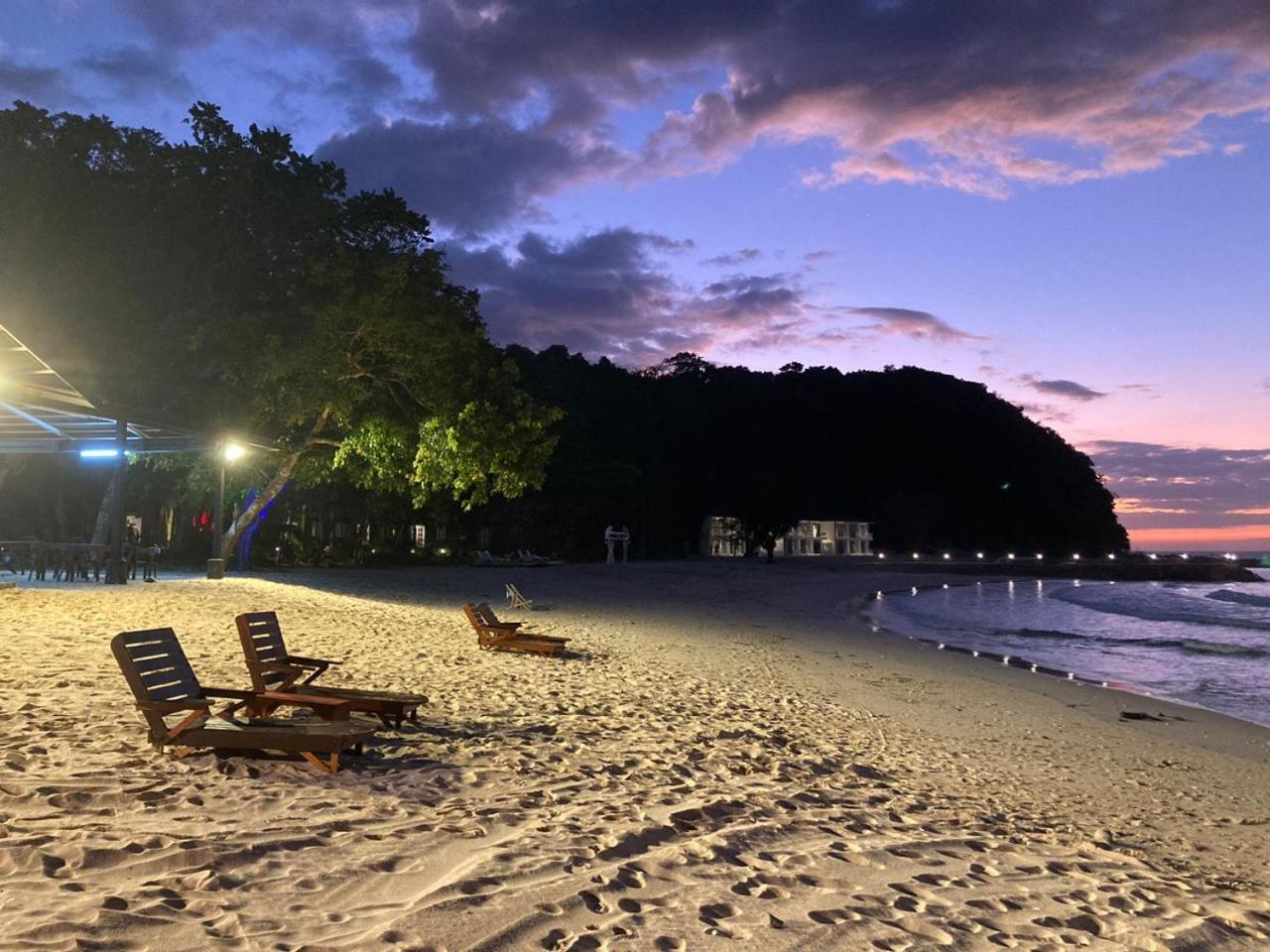 Dolphin Bay Island Resort Kota Belud Kültér fotó